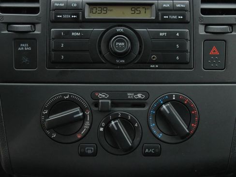 Used 2012 Nissan Versa 1.8 S w/ Plus Pkg image 19