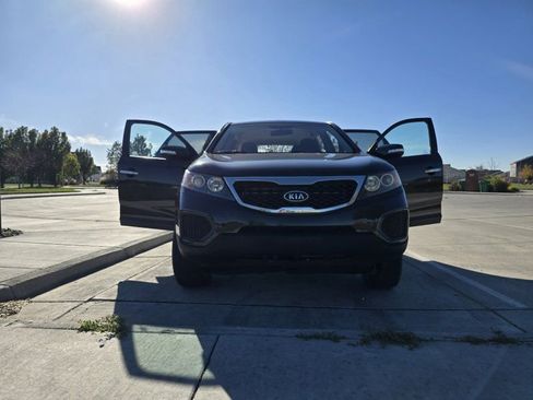 Used 2011 Kia Sorento LX image 15