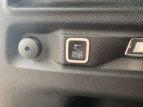 Used 2023 Jeep Grand Cherokee L Laredo AWD/4WD image 42