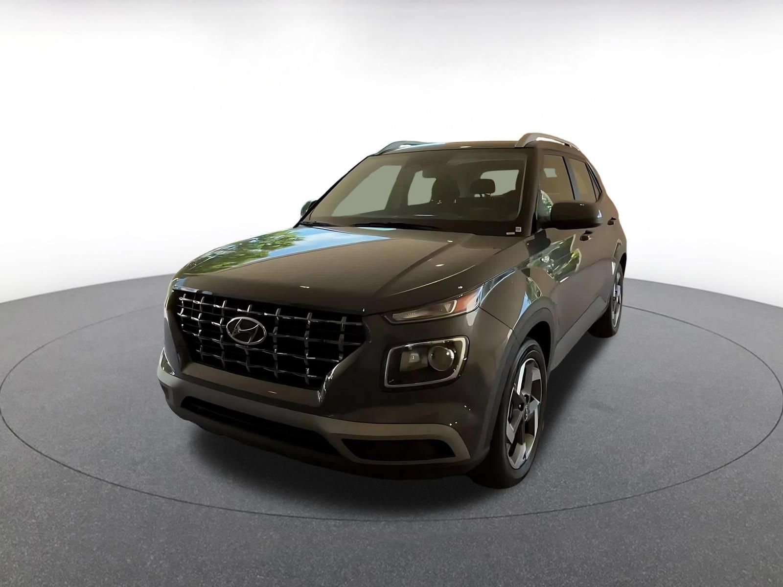 Used 2026 Hyundai Venue SEL FWD image 6
