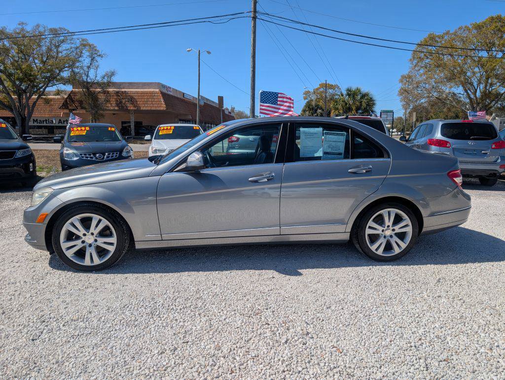 Used 2008 Mercedes-Benz C 300 Sedan image 4