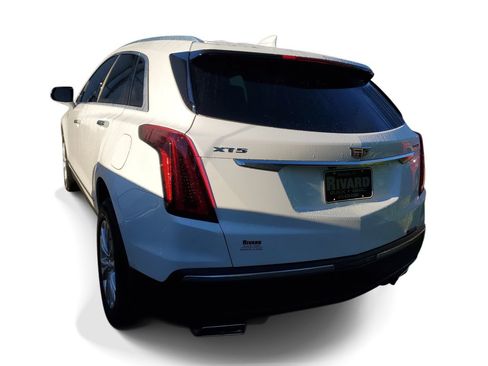 Used 2023 Cadillac XT5 Luxury FWD image 3