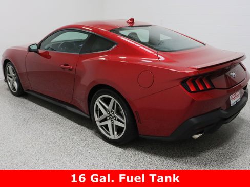 Used 2024 Ford Mustang Premium image 9