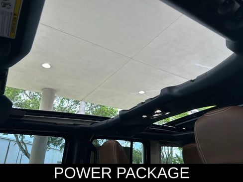Used 2021 Jeep Wrangler Unlimited Rubicon AWD/4WD image 14