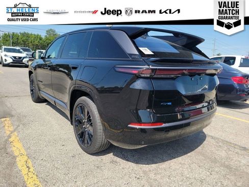 Used 2024 Jeep Wagoneer Launch Edition AWD/4WD image 5