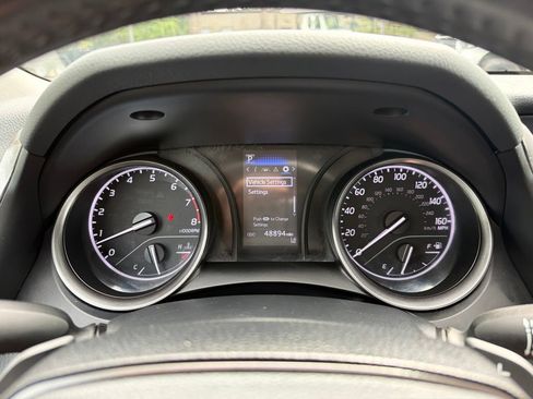 Used 2024 Toyota Camry SE FWD image 9