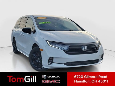 Used 2023 Honda Odyssey Sport image 1
