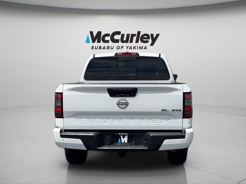 Used 2024 Nissan Frontier SL w/ Technology Package AWD/4WD image 5