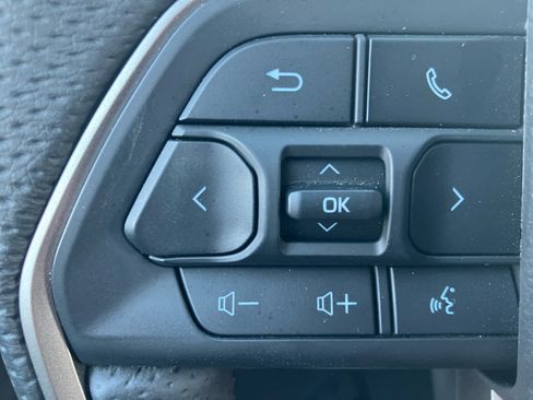 Certified 2026 Toyota Tacoma TRD Off-Road AWD/4WD image 19
