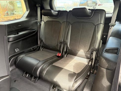 Used 2024 Jeep Grand Cherokee L Laredo AWD/4WD image 6