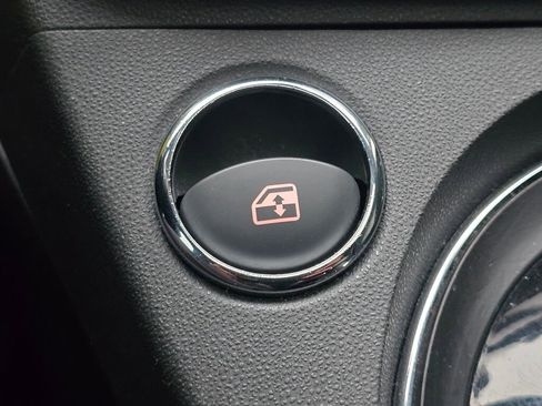 Used 2018 FIAT 500 Lounge image 36