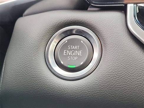 New 2026 GMC Canyon Elevation w/ Technology Package image 23