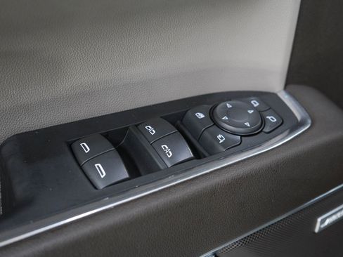 Used 2023 GMC Sierra 1500 SLT AWD/4WD image 22