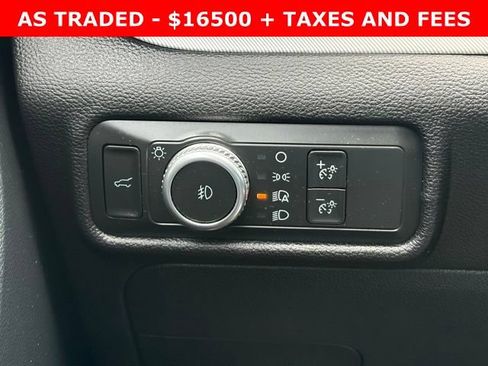 Used 2021 Ford Explorer XLT w/ Equipment Group 202A RWD image 20