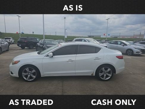 Used 2014 Acura ILX w/ Technology Package FWD image 4