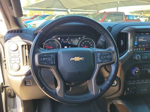 Used 2023 Chevrolet Silverado 3500 High Country image 15