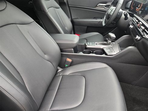 New 2026 Kia Sportage EX w/ EX Panorama Roof Package image 10