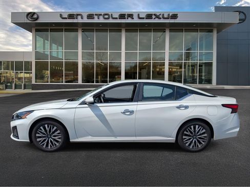 Used 2023 Nissan Altima 2.5 SV image 6