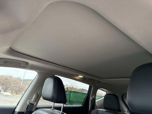 Used 2018 Nissan Murano SL w/ Moonroof Package image 29