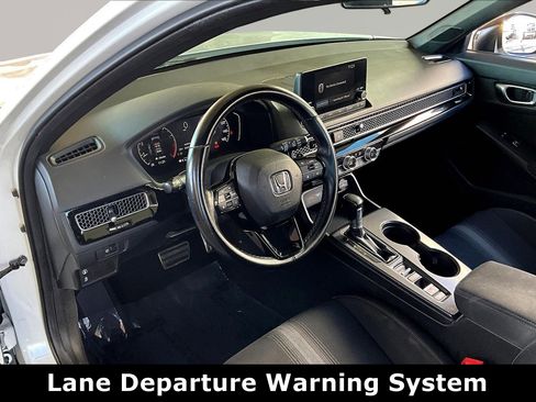 Used 2023 Honda Civic Sport image 16