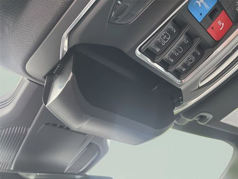 Used 2025 Jeep Wagoneer S Limited image 31