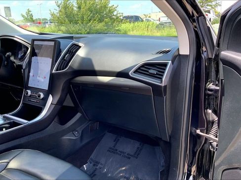Used 2023 Ford Edge SEL w/ Convenience Package AWD/4WD image 16