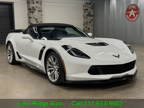 Used 2015 Chevrolet Corvette Z06 w/ 3LZ Preferred Equipment Group RWD image 1