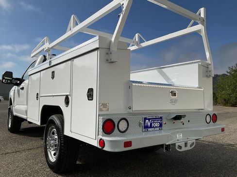 New 2025 Ford F350 XL w/ XL Chrome Package image 45