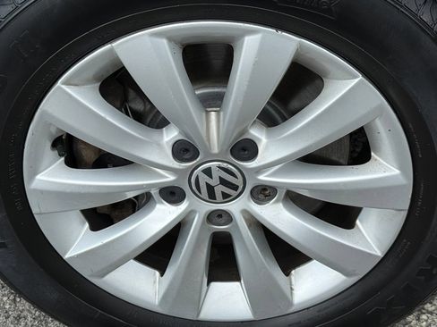 Used 2012 Volkswagen Passat 2.5 S FWD image 33