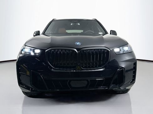 New 2026 BMW X5 xDrive50e image 2