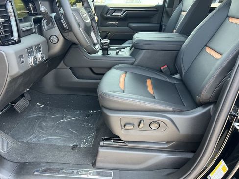 New 2025 GMC Sierra 1500 AT4 w/ Technology Package image 17