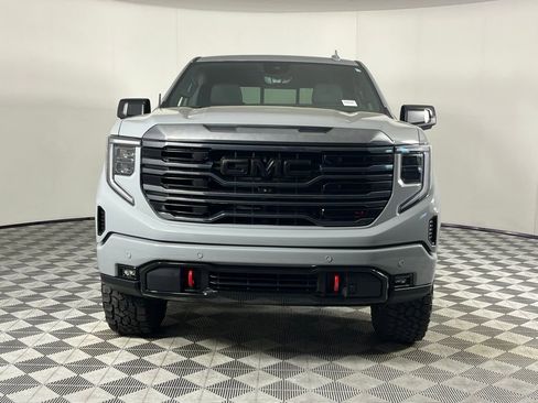 Used 2024 GMC Sierra 1500 AT4 w/ Technology Package image 5