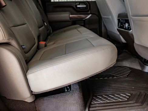 Used 2020 Chevrolet Silverado 2500 LTZ AWD/4WD image 33