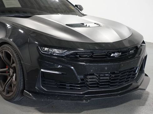 Used 2022 Chevrolet Camaro SS RWD image 4