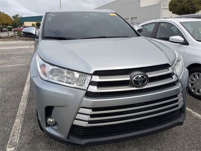 Used 2019 Toyota Highlander XLE