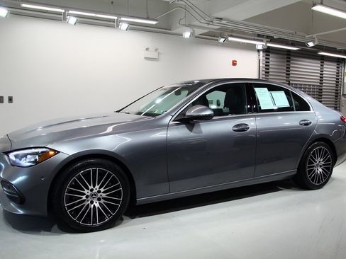 Used 2025 Mercedes-Benz C 300 4MATIC Sedan image 14