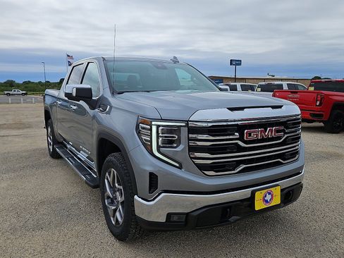 New 2026 GMC Sierra 1500 SLT AWD/4WD image 7