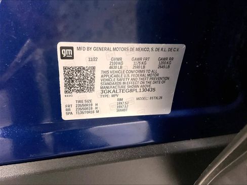 Used 2023 GMC Terrain SLE w/ Driver Convenience Package image 36