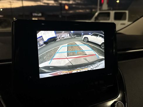 Used 2023 Toyota Corolla LE image 19