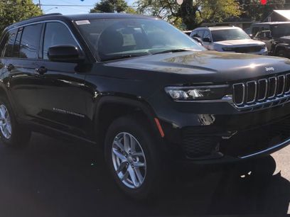 New 2025 Jeep Grand Cherokee Laredo X w/ Luxury Tech Group I