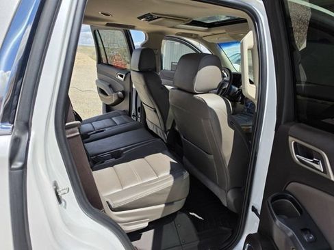 Used 2017 GMC Yukon Denali w/ Open Road Package AWD/4WD image 8