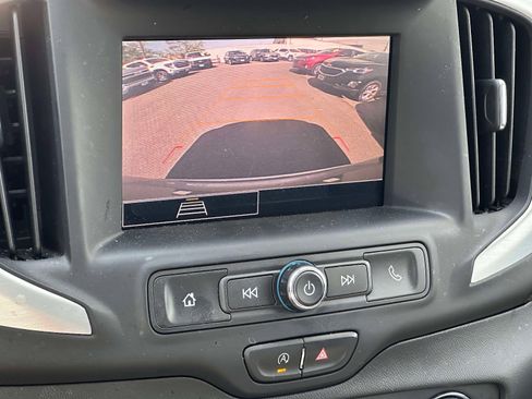 Used 2023 GMC Terrain SLE w/ Driver Convenience Package AWD/4WD image 29