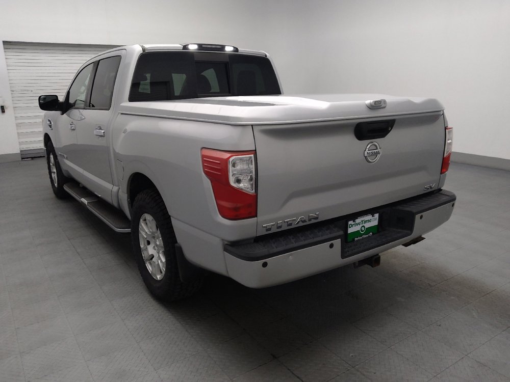 Used 2017 Nissan Titan SV RWD image 5