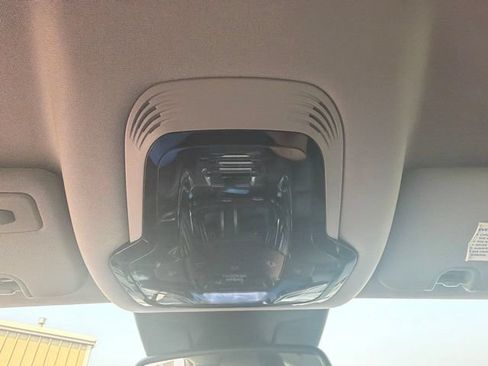 Used 2018 Alfa Romeo Giulia RWD image 29