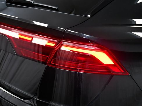 Used 2025 Audi Q8 Premium w/ Black Optic Package image 81