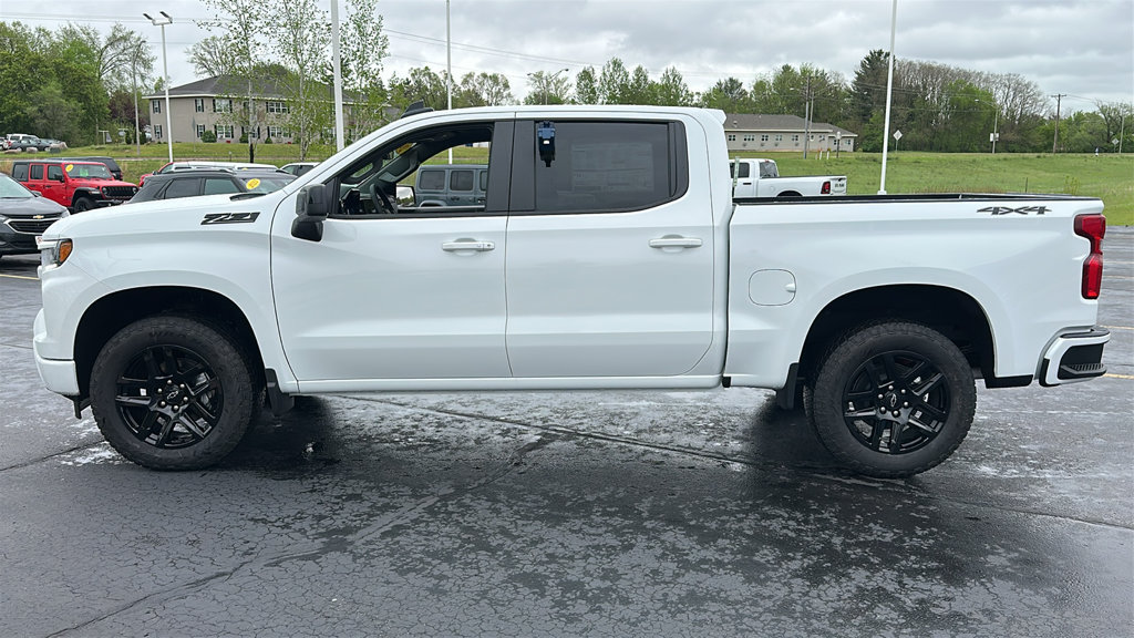 New 2026 Chevrolet Silverado 1500 RST w/ Dark Appearance Package AWD/4WD image 4
