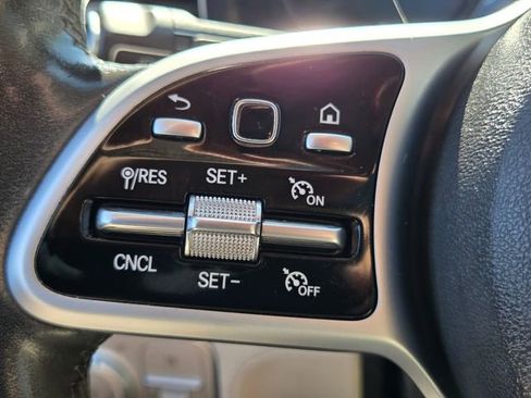 Used 2020 Mercedes-Benz GLE 350 4MATIC image 33