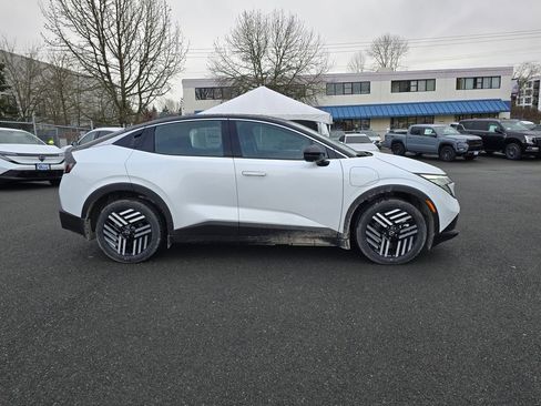 New 2026 Nissan Leaf SV+ w/ Floor Mat Package (SV+) image 6