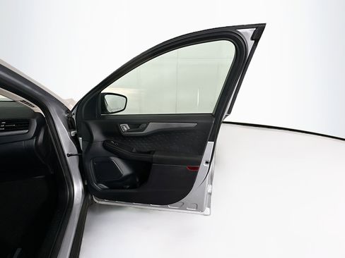 Used 2020 Ford Escape S image 29