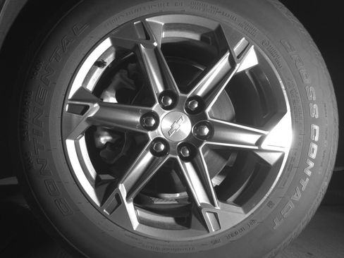 Used 2025 Chevrolet Blazer LT FWD image 12